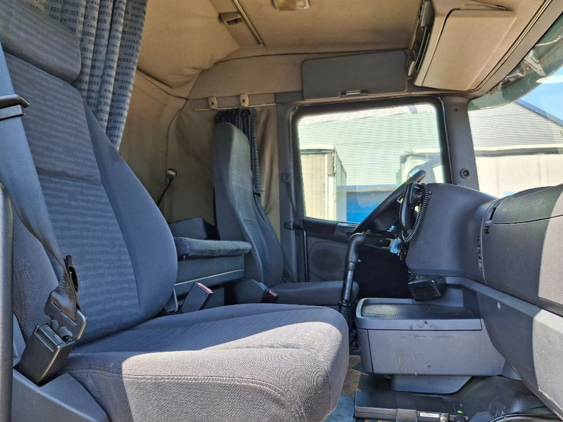 Scania R420 - Camión caja cerrada: foto 3 Scania R420 - Camión caja cerrada: foto 3