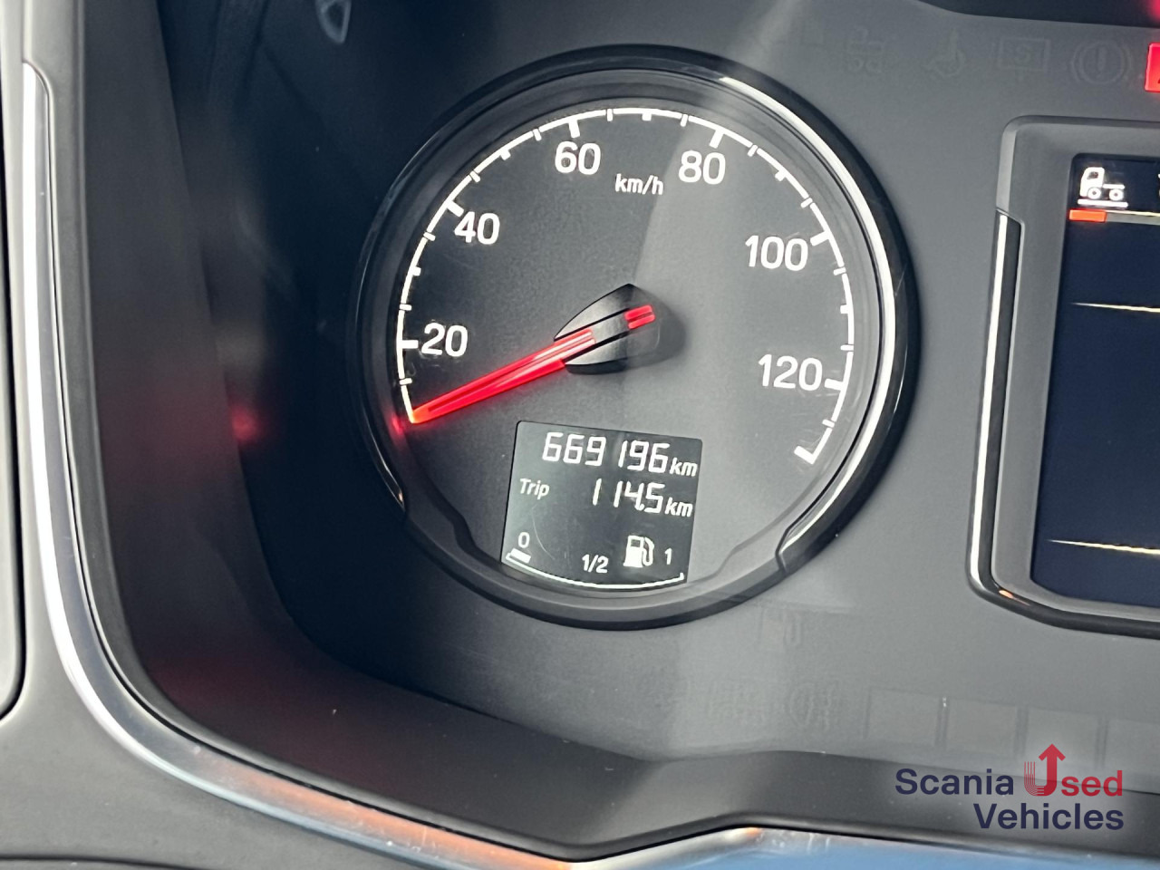 SCANIA R 450 A4x2LB RETARDER DIFF-L P-AIRCO FULL AIR - Cabeza tractora: foto 5 SCANIA R 450 A4x2LB RETARDER DIFF-L P-AIRCO FULL AIR - Cabeza tractora: foto 5