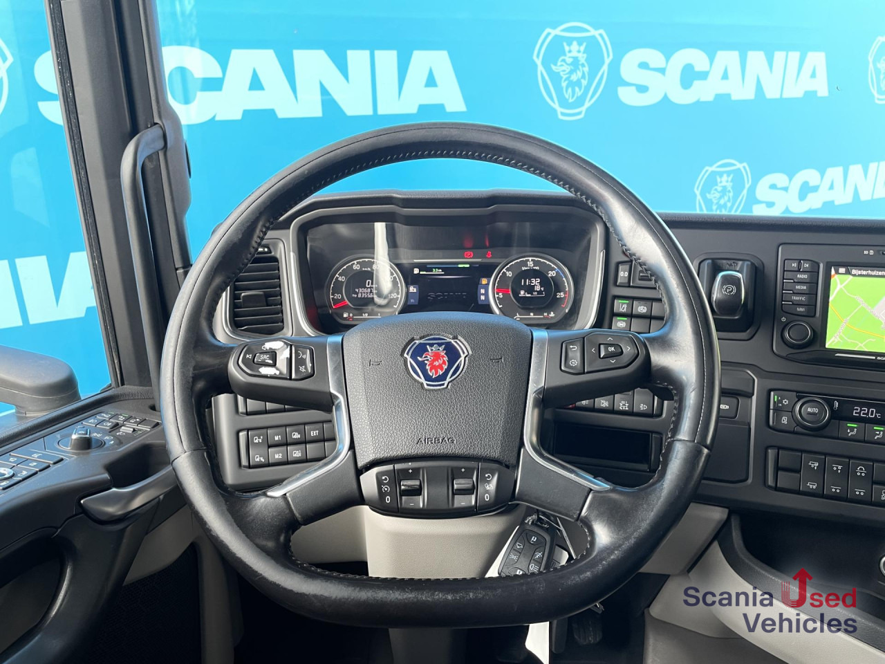 SCANIA R 450 A6x2/4NA RETARDER NAVI PTO - Cabeza tractora: foto 5 SCANIA R 450 A6x2/4NA RETARDER NAVI PTO - Cabeza tractora: foto 5