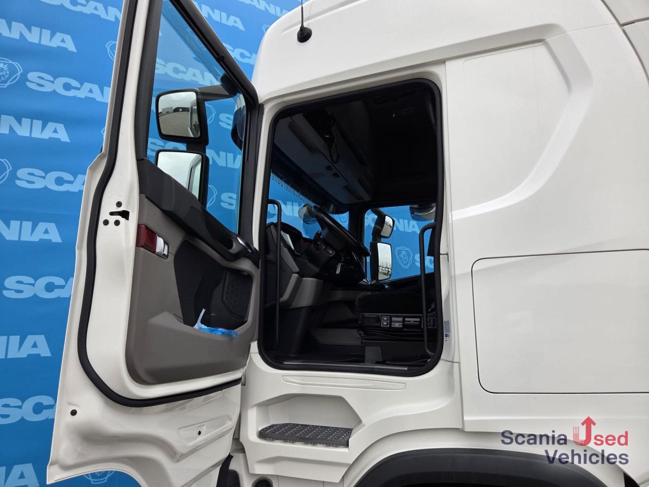 SCANIA R 500 A4x2NB RETARDER DIFF-L PTO P-AIRCO SMART 2 - Cabeza tractora: foto 2 SCANIA R 500 A4x2NB RETARDER DIFF-L PTO P-AIRCO SMART 2 - Cabeza tractora: foto 2