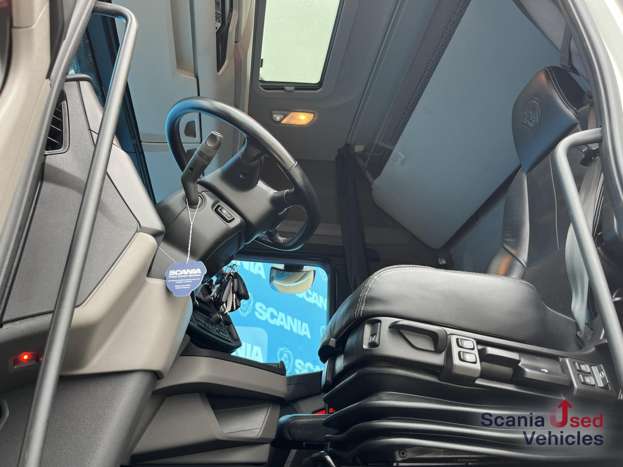 SCANIA S 590 A4x2NA V8 RETARDER DIFF-L 8T NAVI LED ALCOA - Cabeza tractora: foto 4 SCANIA S 590 A4x2NA V8 RETARDER DIFF-L 8T NAVI LED ALCOA - Cabeza tractora: foto 4