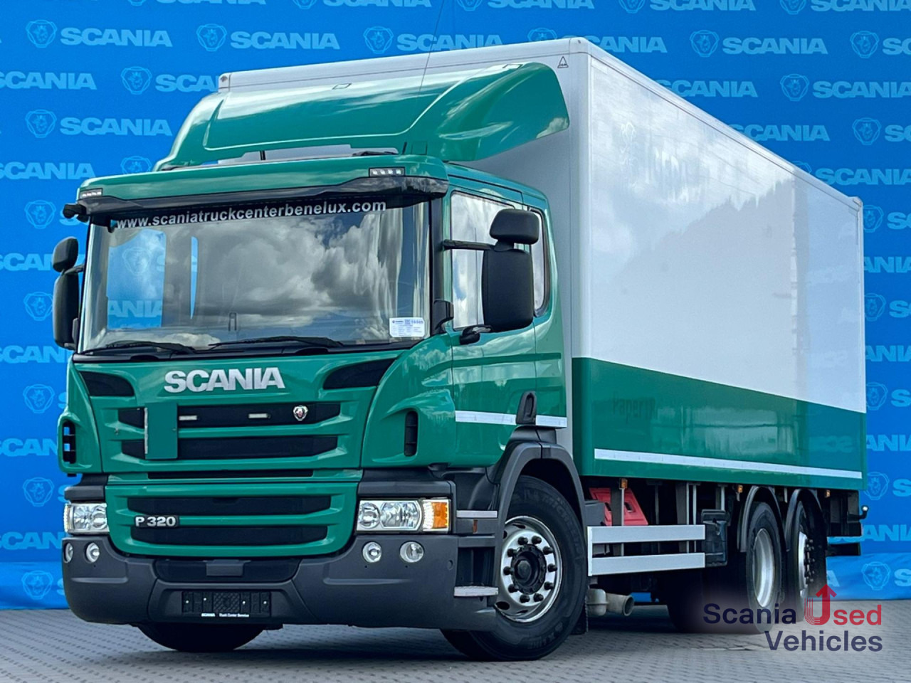 SCANIA P 320 DB6x2*4MNB RETARDER FULL AIR 8T TAIL LIFT 2T - Camión caja cerrada: foto 1 SCANIA P 320 DB6x2*4MNB RETARDER FULL AIR 8T TAIL LIFT 2T - Camión caja cerrada: foto 1