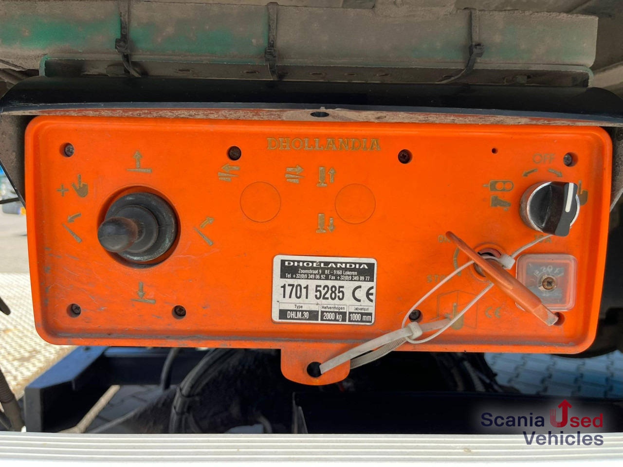 SCANIA P 320 DB6x2*4MNB RETARDER FULL AIR 8T TAIL LIFT 2T - Camión caja cerrada: foto 3 SCANIA P 320 DB6x2*4MNB RETARDER FULL AIR 8T TAIL LIFT 2T - Camión caja cerrada: foto 3