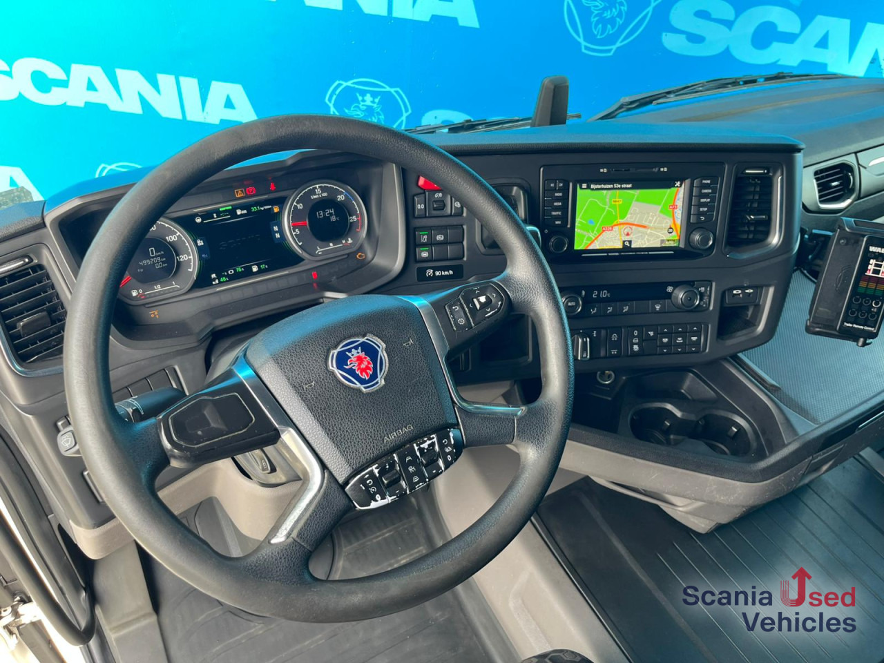 SCANIA R 410 B6x2*4NB LNG RETARDER FRIGO CHEREAU 765x250x - Frigorífico camión: foto 2 SCANIA R 410 B6x2*4NB LNG RETARDER FRIGO CHEREAU 765x250x - Frigorífico camión: foto 2