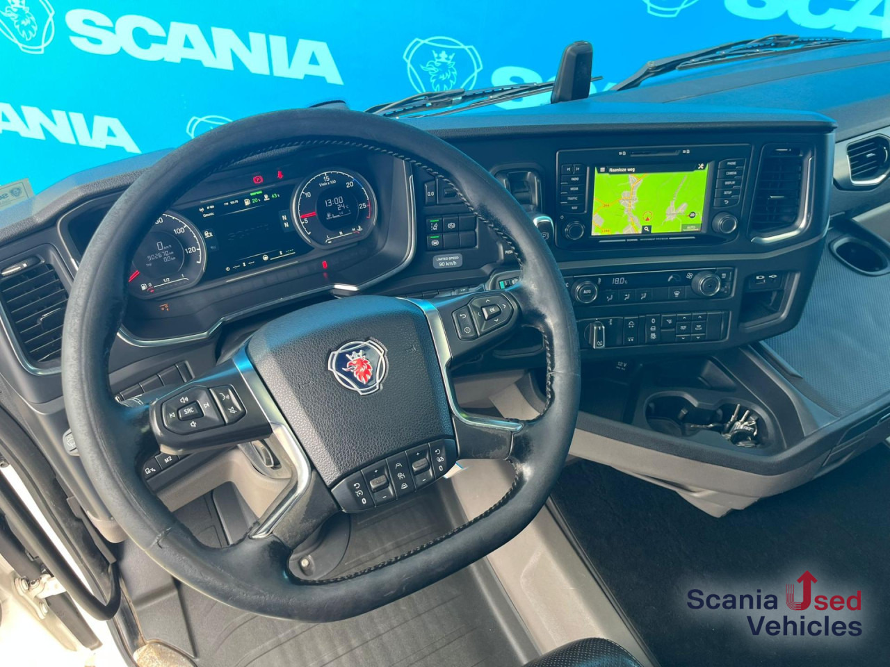 SCANIA R 500 B6x2NB HOOKLIFT 20T RETARDER FULL-AIR 9T - Chasis camión: foto 5 SCANIA R 500 B6x2NB HOOKLIFT 20T RETARDER FULL-AIR 9T - Chasis camión: foto 5