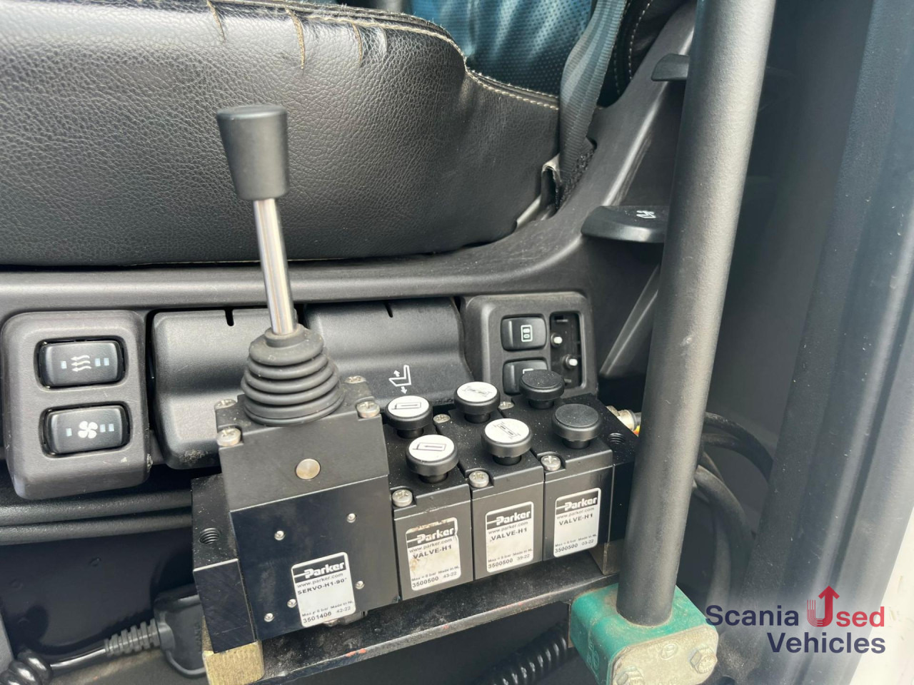 SCANIA R 500 B6x2NB HOOKLIFT RETARDER FULL-AIR 9T DIIF-L - Chasis camión: foto 3 SCANIA R 500 B6x2NB HOOKLIFT RETARDER FULL-AIR 9T DIIF-L - Chasis camión: foto 3