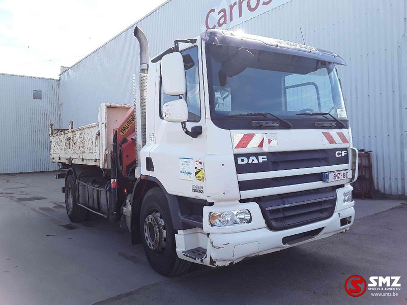 DAF 75 CF 310 +remote - Volquete camión, Camión grúa: foto 1 DAF 75 CF 310 +remote - Volquete camión, Camión grúa: foto 1