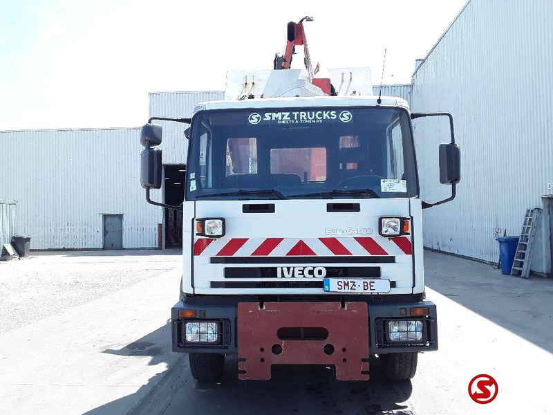 Iveco Eurocargo 150 E 18 120000km manual pump - Volquete camión, Camión grúa: foto 2 Iveco Eurocargo 150 E 18 120000km manual pump - Volquete camión, Camión grúa: foto 2