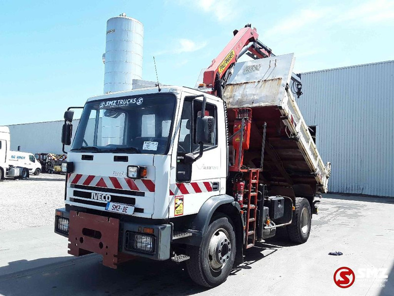 Iveco Eurocargo 150 E 18 120000km manual pump - Volquete camión, Camión grúa: foto 3 Iveco Eurocargo 150 E 18 120000km manual pump - Volquete camión, Camión grúa: foto 3