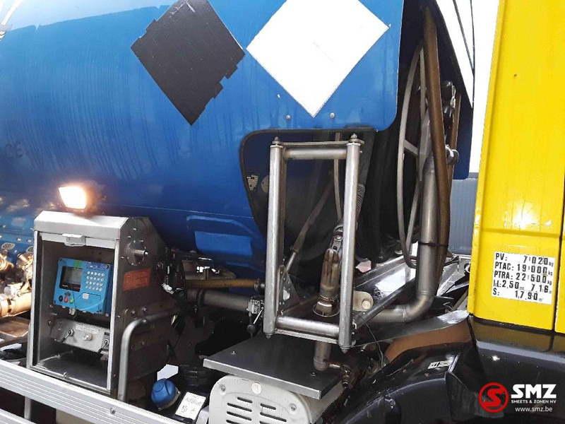 Cisterna camión Iveco Eurocargo 190 E 26 13500 L 5 compartments: foto 12 Cisterna camión Iveco Eurocargo 190 E 26 13500 L 5 compartments: foto 12