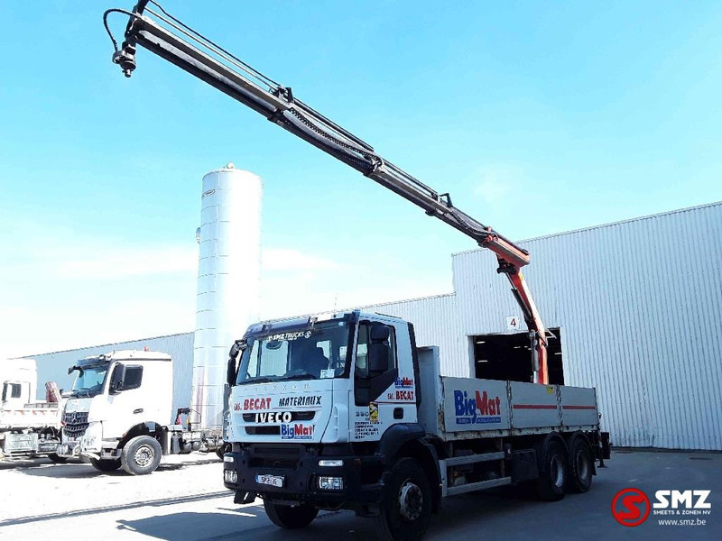 Iveco Trakker 360 Palfinger Pk18002 4+remote - Camión caja abierta, Camión grúa: foto 5 Iveco Trakker 360 Palfinger Pk18002 4+remote - Camión caja abierta, Camión grúa: foto 5