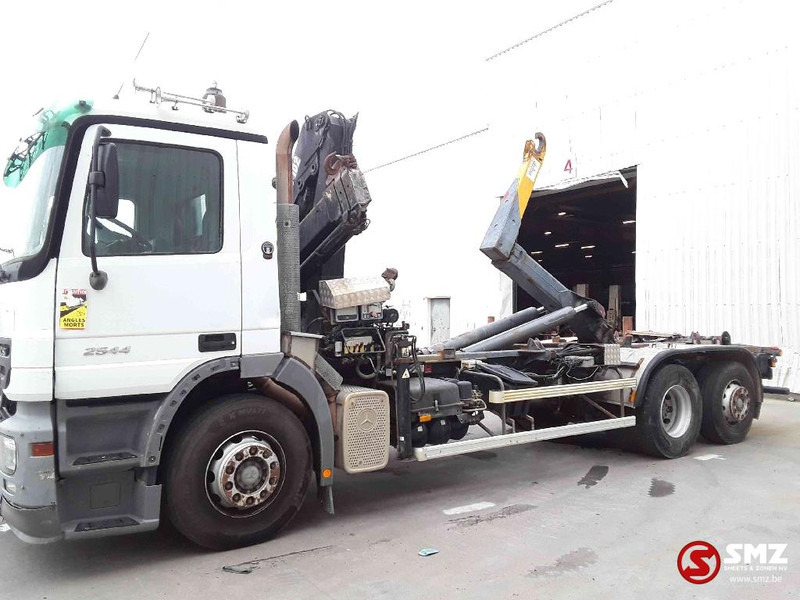 Mercedes-Benz Actros 2544 hiab 102.2 remote hook retarder - Portacontenedore/ Intercambiable camión, Camión grúa: foto 5 Mercedes-Benz Actros 2544 hiab 102.2 remote hook retarder - Portacontenedore/ Intercambiable camión, Camión grúa: foto 5