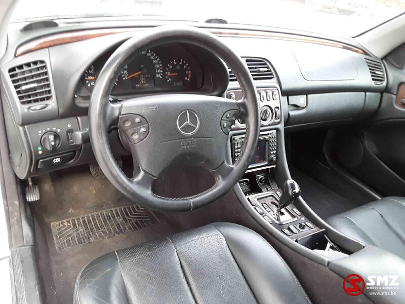 Coche Mercedes-Benz CLK-Klasse 200: foto 8