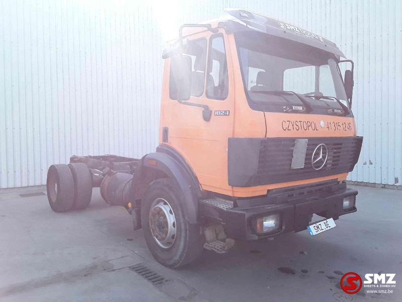 Mercedes-Benz SK 1824 lames-steel no 1922 - Chasis camión: foto 1 Mercedes-Benz SK 1824 lames-steel no 1922 - Chasis camión: foto 1