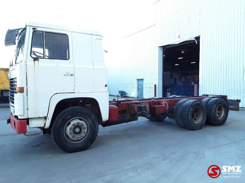 Scania 111 6x2 super lames - Chasis camión: foto 5 Scania 111 6x2 super lames - Chasis camión: foto 5