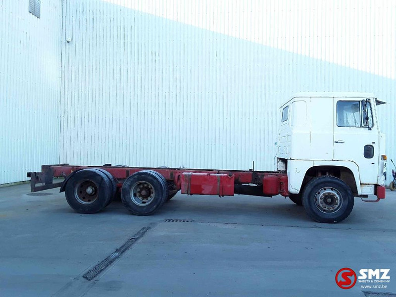 Scania 111 6x2 super lames - Chasis camión: foto 4 Scania 111 6x2 super lames - Chasis camión: foto 4