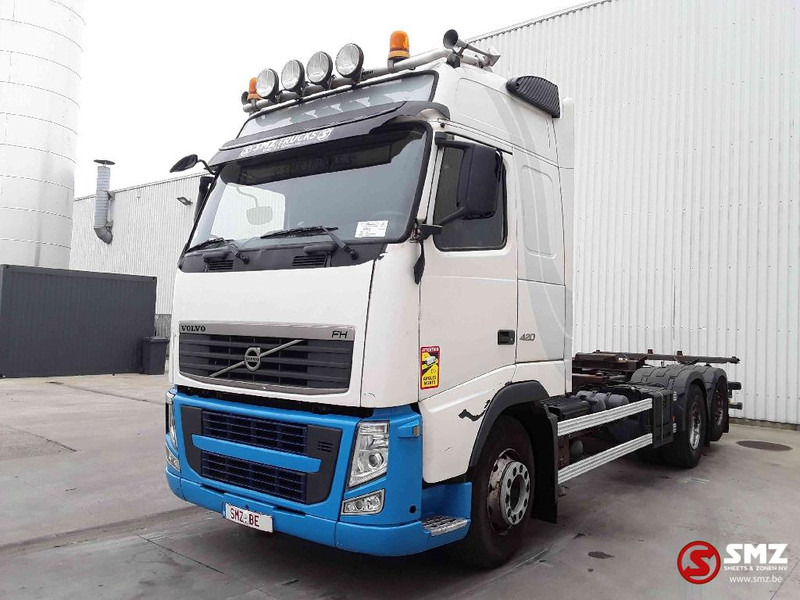 Volvo FH 420 6x2 - Portacontenedore/ Intercambiable camión: foto 3 Volvo FH 420 6x2 - Portacontenedore/ Intercambiable camión: foto 3