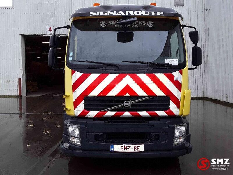 Volvo FL 210 375'km botsabsorber - Camión caja abierta: foto 2 Volvo FL 210 375'km botsabsorber - Camión caja abierta: foto 2