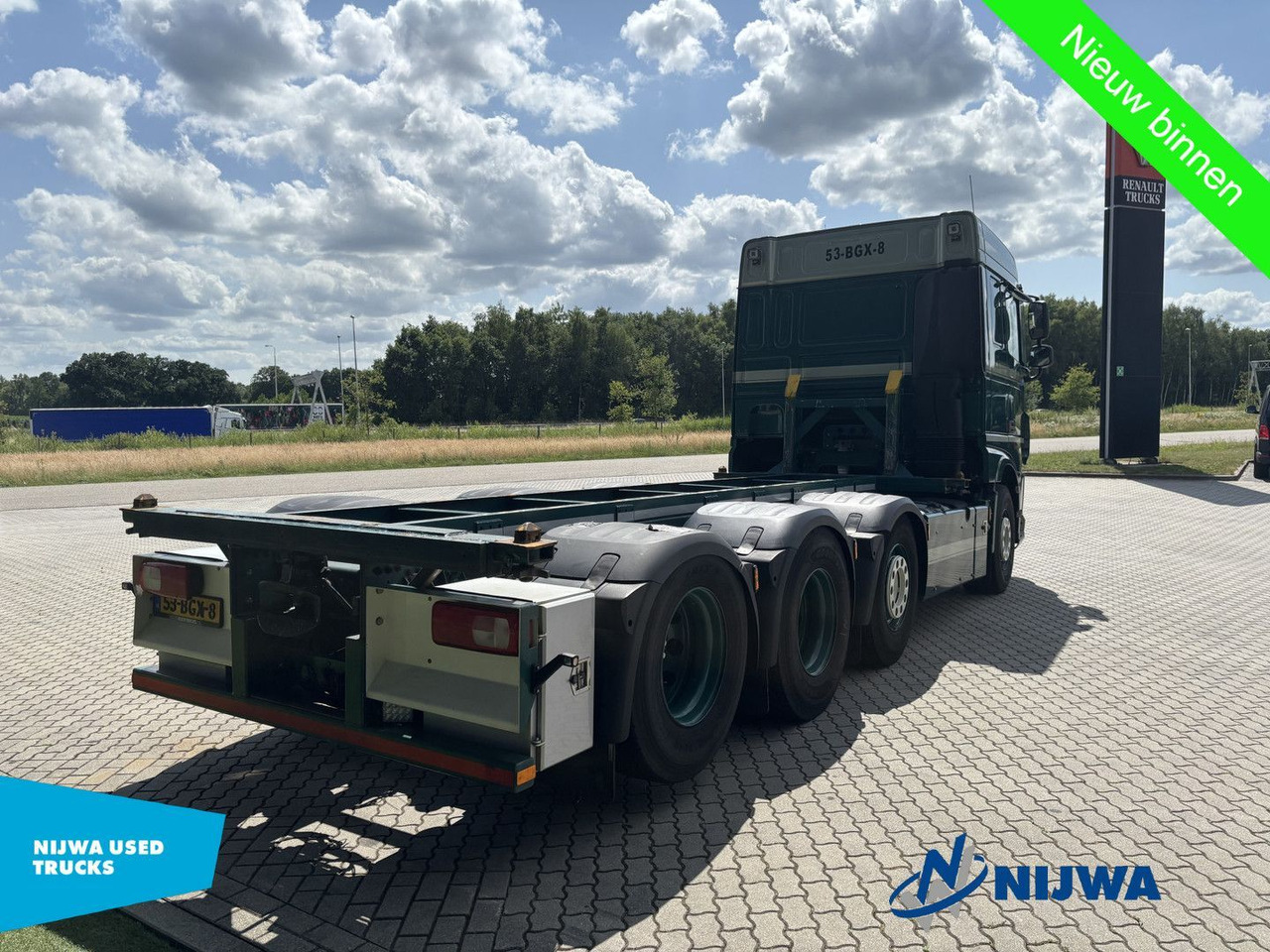 DAF XF 460 8x2 20ft container systeem - Multibasculante camión: foto 3 DAF XF 460 8x2 20ft container systeem - Multibasculante camión: foto 3