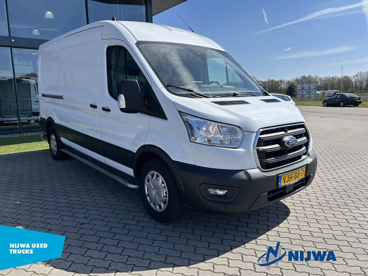 Ford Transit 130 L3H2 Automaat + Achteruitrijcamera - Furgón: foto 2 Ford Transit 130 L3H2 Automaat + Achteruitrijcamera - Furgón: foto 2