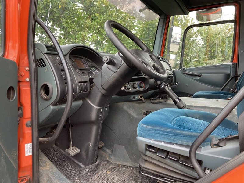 DAF FA CF65.180 Euro3 Manual / Laadklep - Chasis camión: foto 5 DAF FA CF65.180 Euro3 Manual / Laadklep - Chasis camión: foto 5