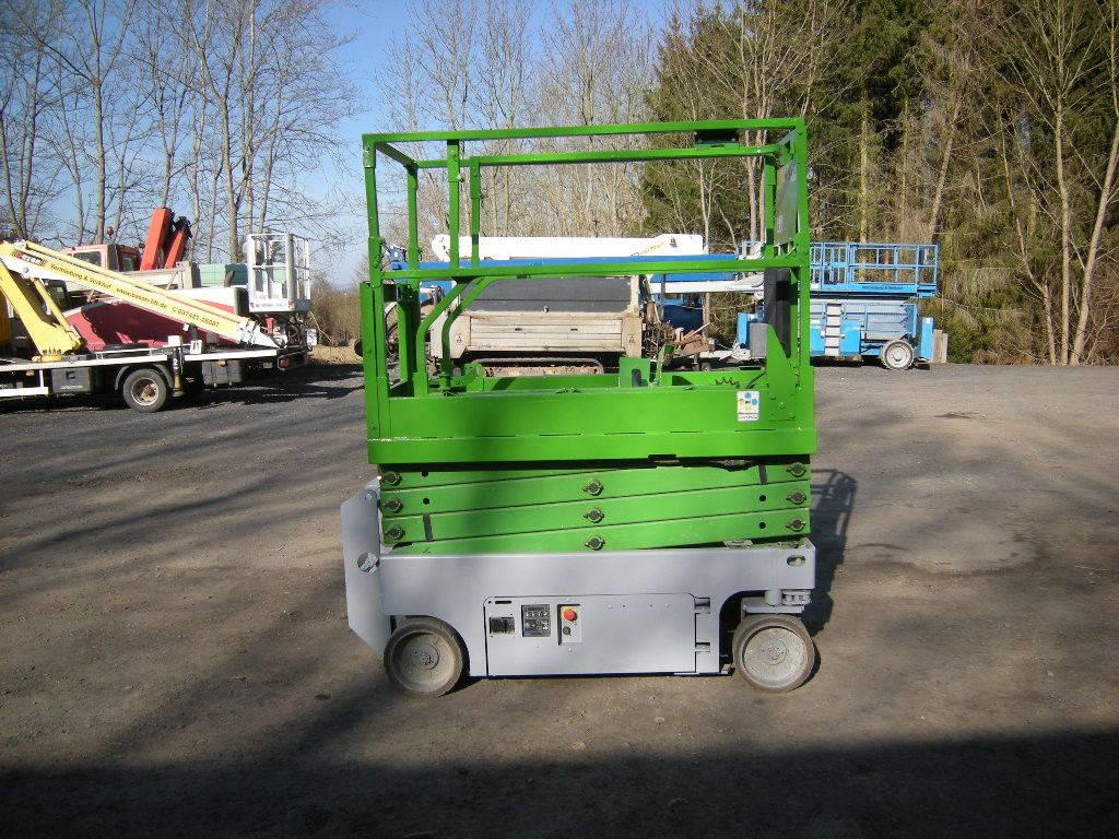 Camión con plataforma elevadora nuevo Genie GS 1932, Scherenarbeitsbühne Genie 8 m: foto 19 Camión con plataforma elevadora nuevo Genie GS 1932, Scherenarbeitsbühne Genie 8 m: foto 19