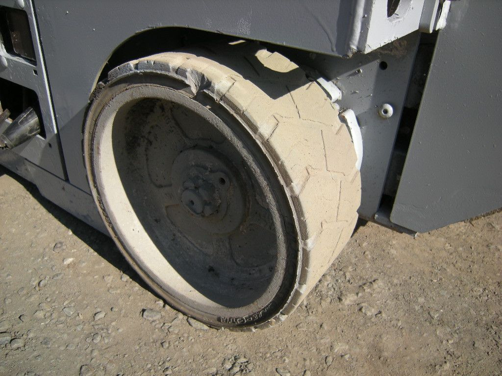 Camión con plataforma elevadora nuevo Genie GS 1932, Scherenarbeitsbühne Genie 8 m: foto 8 Camión con plataforma elevadora nuevo Genie GS 1932, Scherenarbeitsbühne Genie 8 m: foto 8