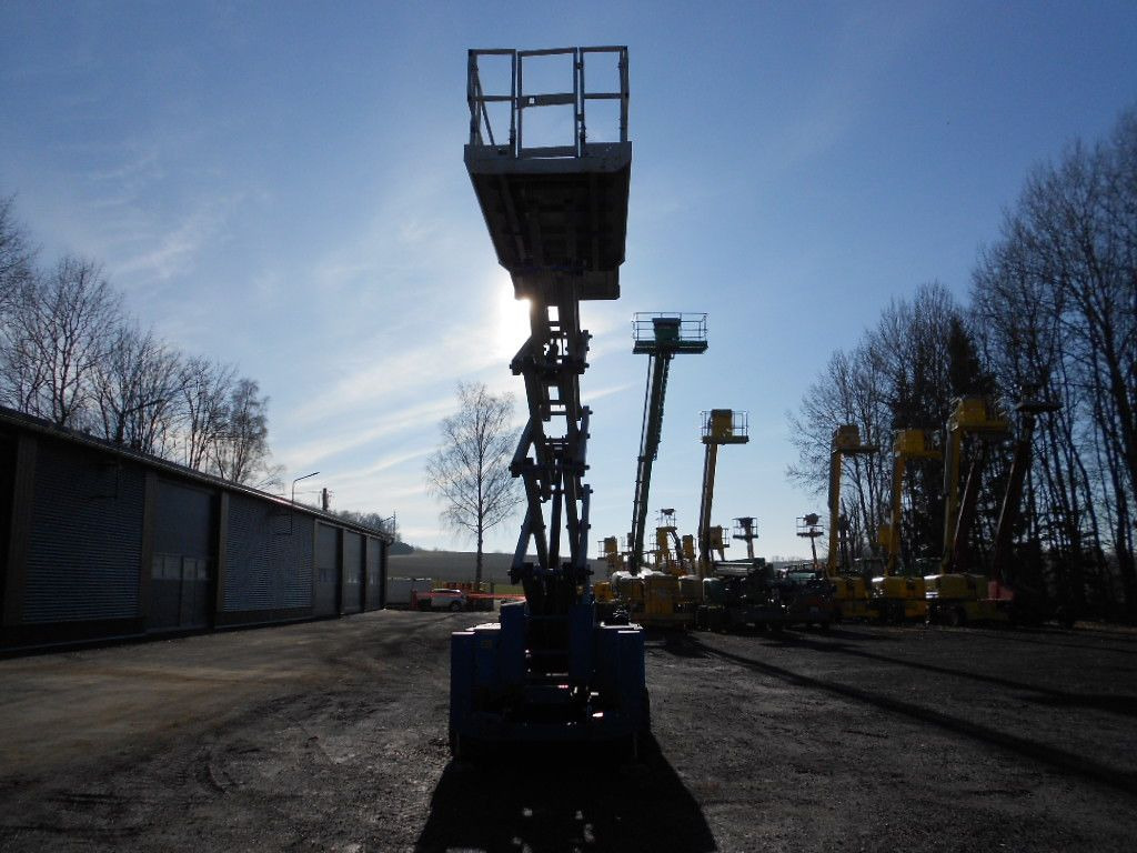 Genie GS4069BE, Hybrid, Stützen, AH 14 m - Plataforma de tijeras: foto 3 Genie GS4069BE, Hybrid, Stützen, AH 14 m - Plataforma de tijeras: foto 3