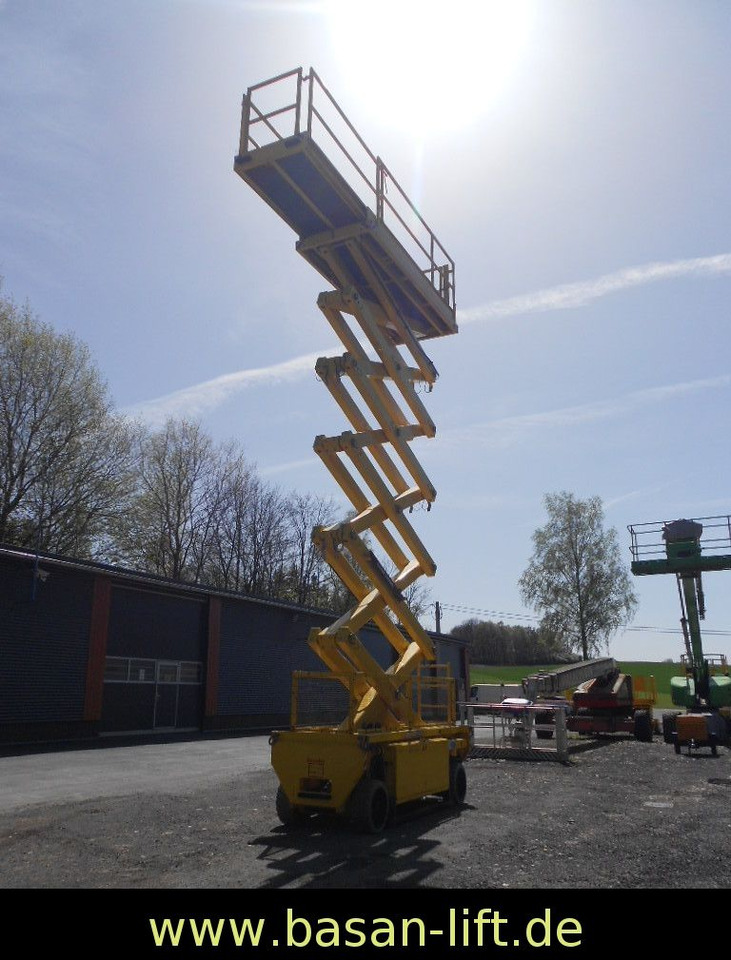 Hollandlift HL190E12, AH 19 m Hollandlift HL190E12, AH 19 m - Plataforma de tijeras: foto 2 Hollandlift HL190E12, AH 19 m Hollandlift HL190E12, AH 19 m - Plataforma de tijeras: foto 2