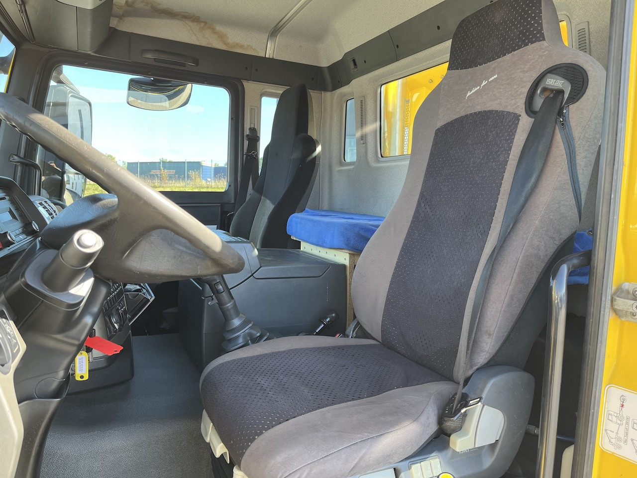 MAN TGS 28.480 6x4 4x4 Dreiseitenkipper Liftachse - Volquete camión: foto 4 MAN TGS 28.480 6x4 4x4 Dreiseitenkipper Liftachse - Volquete camión: foto 4