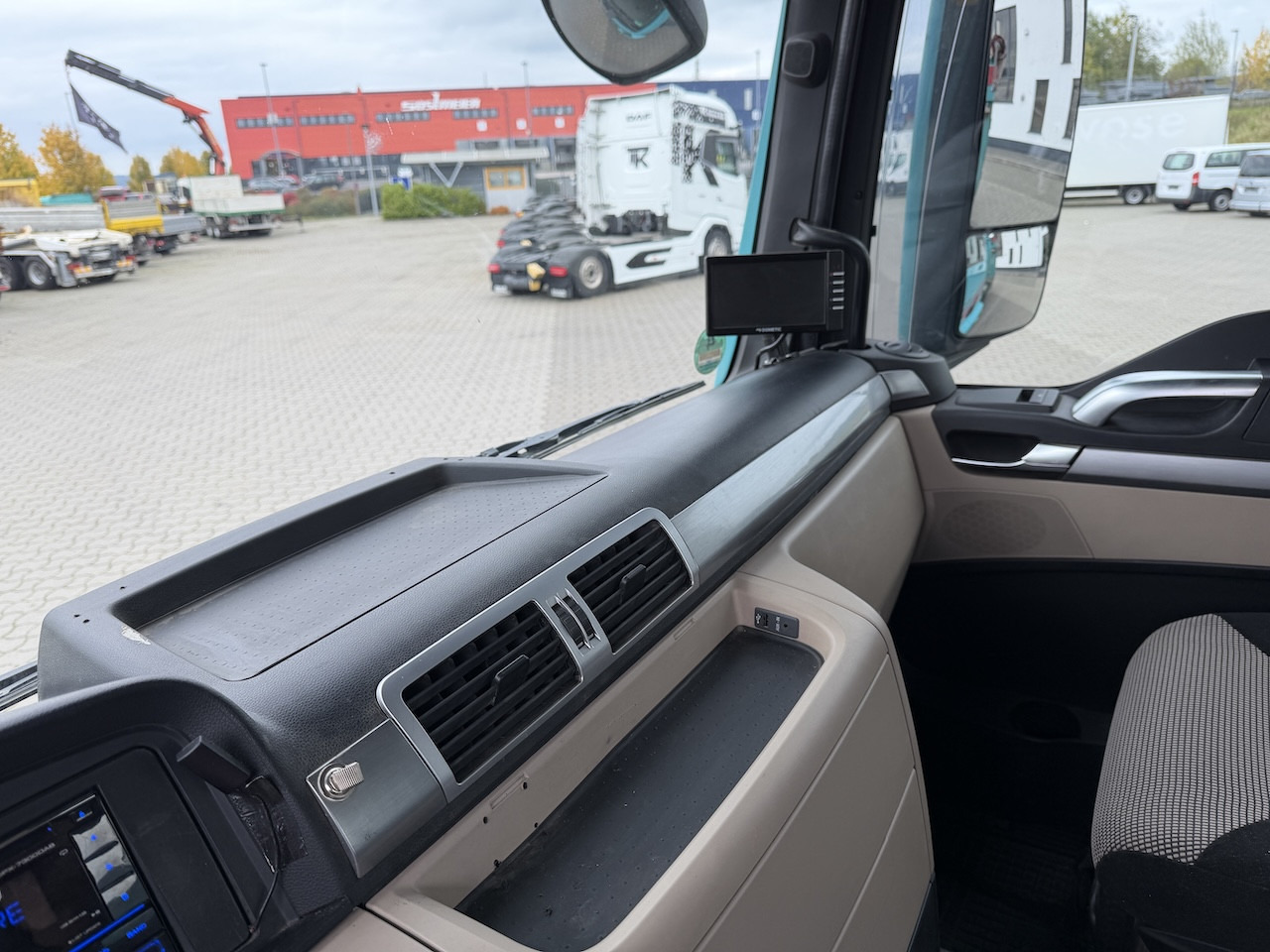 MAN TGS 35.460 8x4 Dautel Intarder - Volquete camión: foto 2 MAN TGS 35.460 8x4 Dautel Intarder - Volquete camión: foto 2