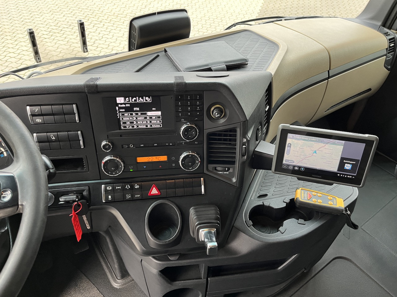 Mercedes-Benz 1842 4x2 LBW Kühlung Flüssigstickstoff GAS - Frigorífico camión: foto 2 Mercedes-Benz 1842 4x2 LBW Kühlung Flüssigstickstoff GAS - Frigorífico camión: foto 2