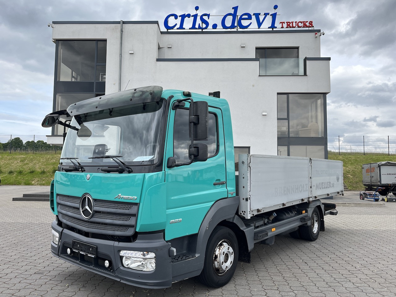 Mercedes-Benz Atego 823 4x2 AHK Hebezug Seilzug Brennholz - Caja abierta furgoneta: foto 1 Mercedes-Benz Atego 823 4x2 AHK Hebezug Seilzug Brennholz - Caja abierta furgoneta: foto 1