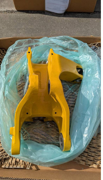 Komatsu PC26MR-3 BRACKET 22K-70-21411 - Bastidor/ Chasis para Maquinaria de construcción: foto 3 Komatsu PC26MR-3 BRACKET 22K-70-21411 - Bastidor/ Chasis para Maquinaria de construcción: foto 3