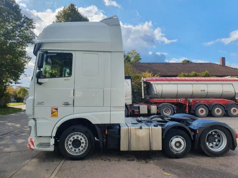 DAF XF 106.510 FT 6x2/4 SSC 3-Achser MEGA E6 - Cabeza tractora: foto 2 DAF XF 106.510 FT 6x2/4 SSC 3-Achser MEGA E6 - Cabeza tractora: foto 2