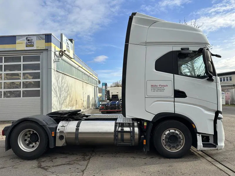 Cabeza tractora Iveco Stralis S-Way*460*LNG*Retarder*2 Tanks: foto 9