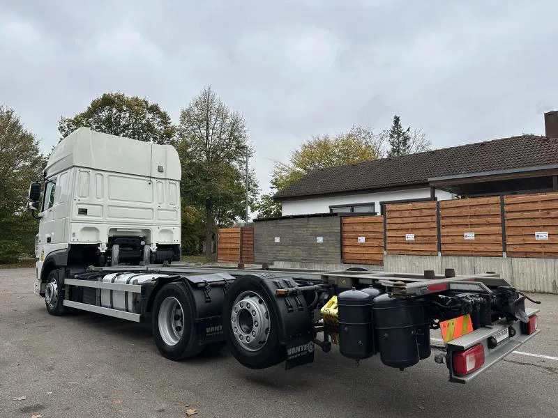 DAF XF 106 450 SSC 6X2*4 Stück ! *Jumbo*E6D*Multi*VANTEC - Portacontenedore/ Intercambiable camión: foto 2 DAF XF 106 450 SSC 6X2*4 Stück ! *Jumbo*E6D*Multi*VANTEC - Portacontenedore/ Intercambiable camión: foto 2