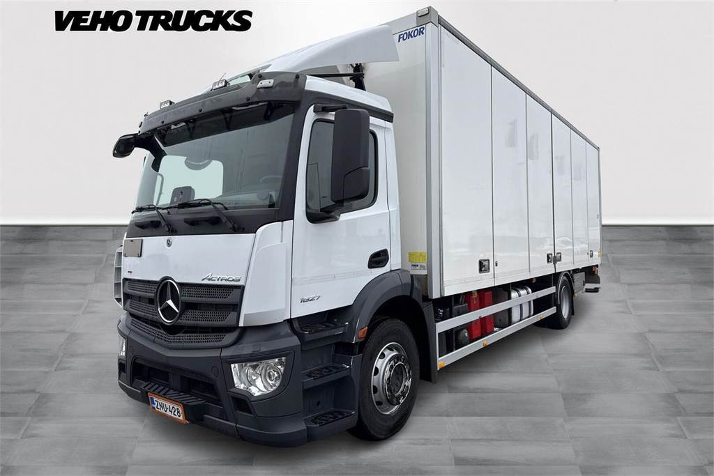 Mercedes-Benz ACTROS 1827 5 KSA-kori +PL - Camión caja cerrada: foto 1 Mercedes-Benz ACTROS 1827 5 KSA-kori +PL - Camión caja cerrada: foto 1