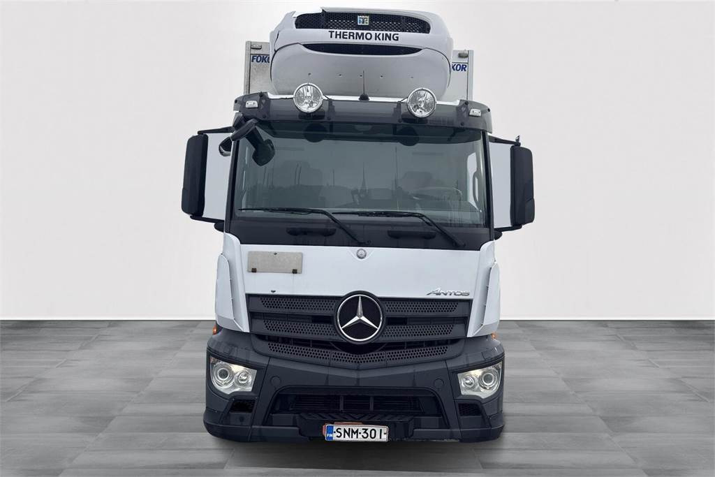 Mercedes-Benz ANTOS 1827L KSA Umpikori + PL-Nostin - Camión caja cerrada: foto 2 Mercedes-Benz ANTOS 1827L KSA Umpikori + PL-Nostin - Camión caja cerrada: foto 2