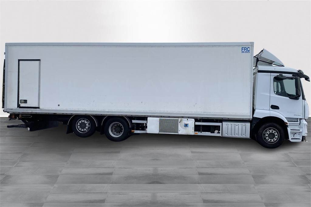 Mercedes-Benz ANTOS 2540L/6X2 FRC 09/2025 - Isotérmico camión: foto 5 Mercedes-Benz ANTOS 2540L/6X2 FRC 09/2025 - Isotérmico camión: foto 5
