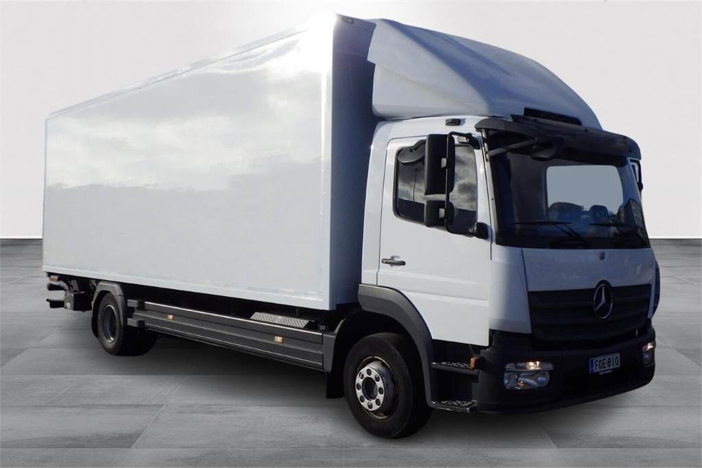 Mercedes-Benz ATEGO 1323L KSA+PL - Camión caja cerrada: foto 3 Mercedes-Benz ATEGO 1323L KSA+PL - Camión caja cerrada: foto 3