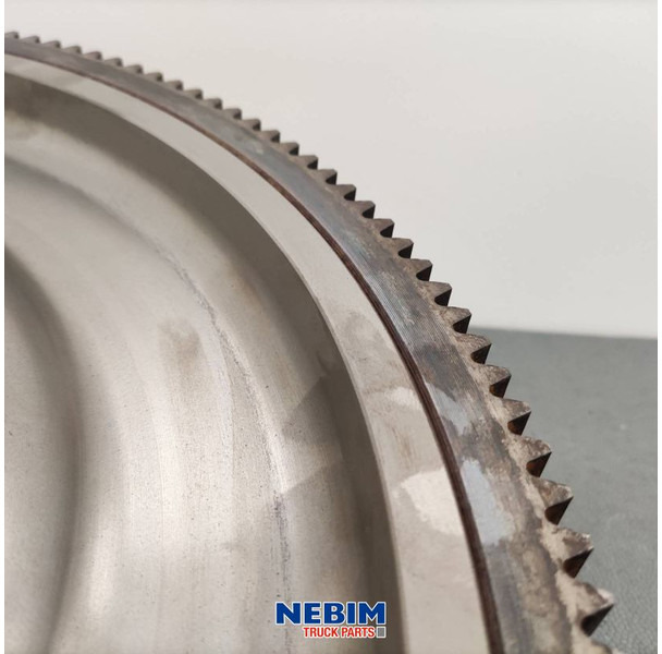 Volvo Volvo - 21630898 - Vliegwiel FH4 / FM4 - Piezas de recambio para Camión: foto 5 Volvo Volvo - 21630898 - Vliegwiel FH4 / FM4 - Piezas de recambio para Camión: foto 5