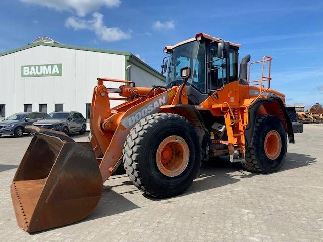 Doosan DL 300-3 (12005349) - Cargadora de ruedas: foto 1 Doosan DL 300-3 (12005349) - Cargadora de ruedas: foto 1