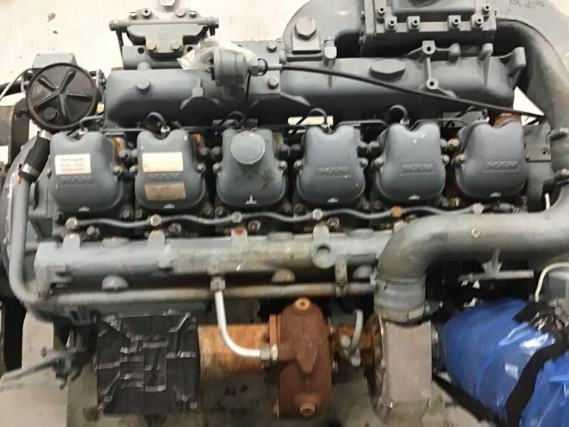 MAN D2866-LXE40 USED - Maquinaria de construcción: foto 5 MAN D2866-LXE40 USED - Maquinaria de construcción: foto 5
