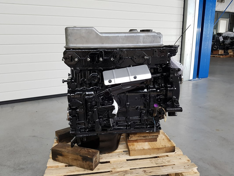 Mitsubishi 4D31 LONGBLOCK - Maquinaria de construcción: foto 1 Mitsubishi 4D31 LONGBLOCK - Maquinaria de construcción: foto 1