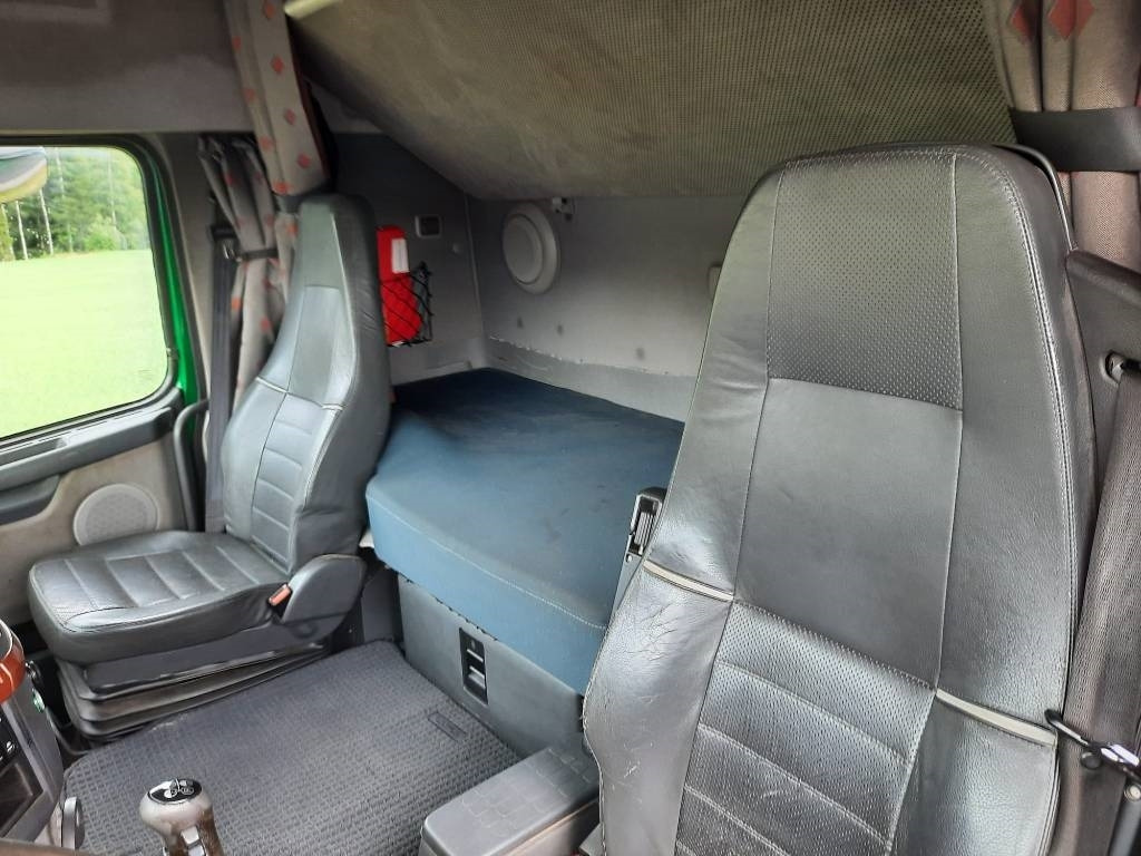 Cabeza tractora Volvo FH12 460: foto 7 Cabeza tractora Volvo FH12 460: foto 7