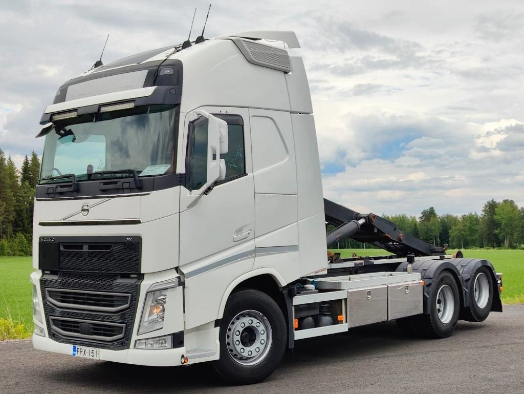 Volvo FH 540 - Multibasculante camión: foto 1 Volvo FH 540 - Multibasculante camión: foto 1