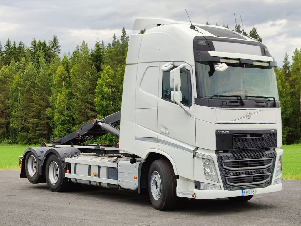 Volvo FH 540 - Multibasculante camión: foto 2 Volvo FH 540 - Multibasculante camión: foto 2