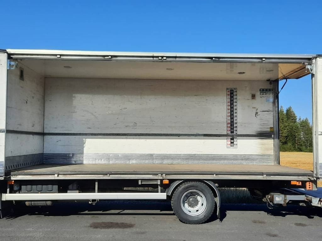 Volvo FL 240  - Camión caja cerrada: foto 5 Volvo FL 240  - Camión caja cerrada: foto 5