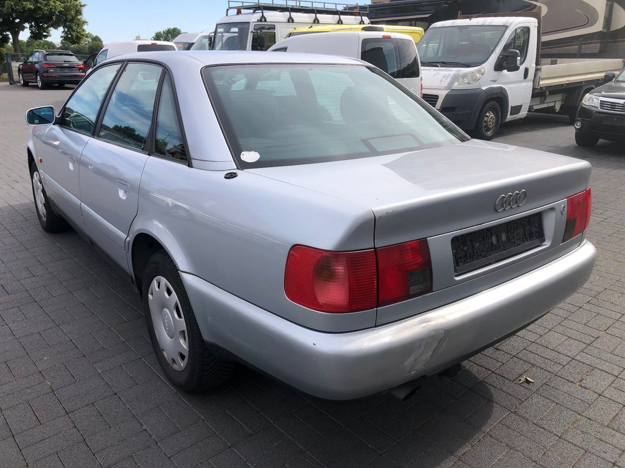 Audi A6 C4 1.8 Automatik - Sedan: foto 4 Audi A6 C4 1.8 Automatik - Sedan: foto 4